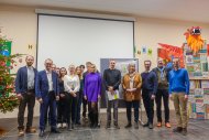 Gruppenbild Preisverleihung Kunst am Bau Carl-Benz-Gesamtschule Wörth. Foto KV GER/sey