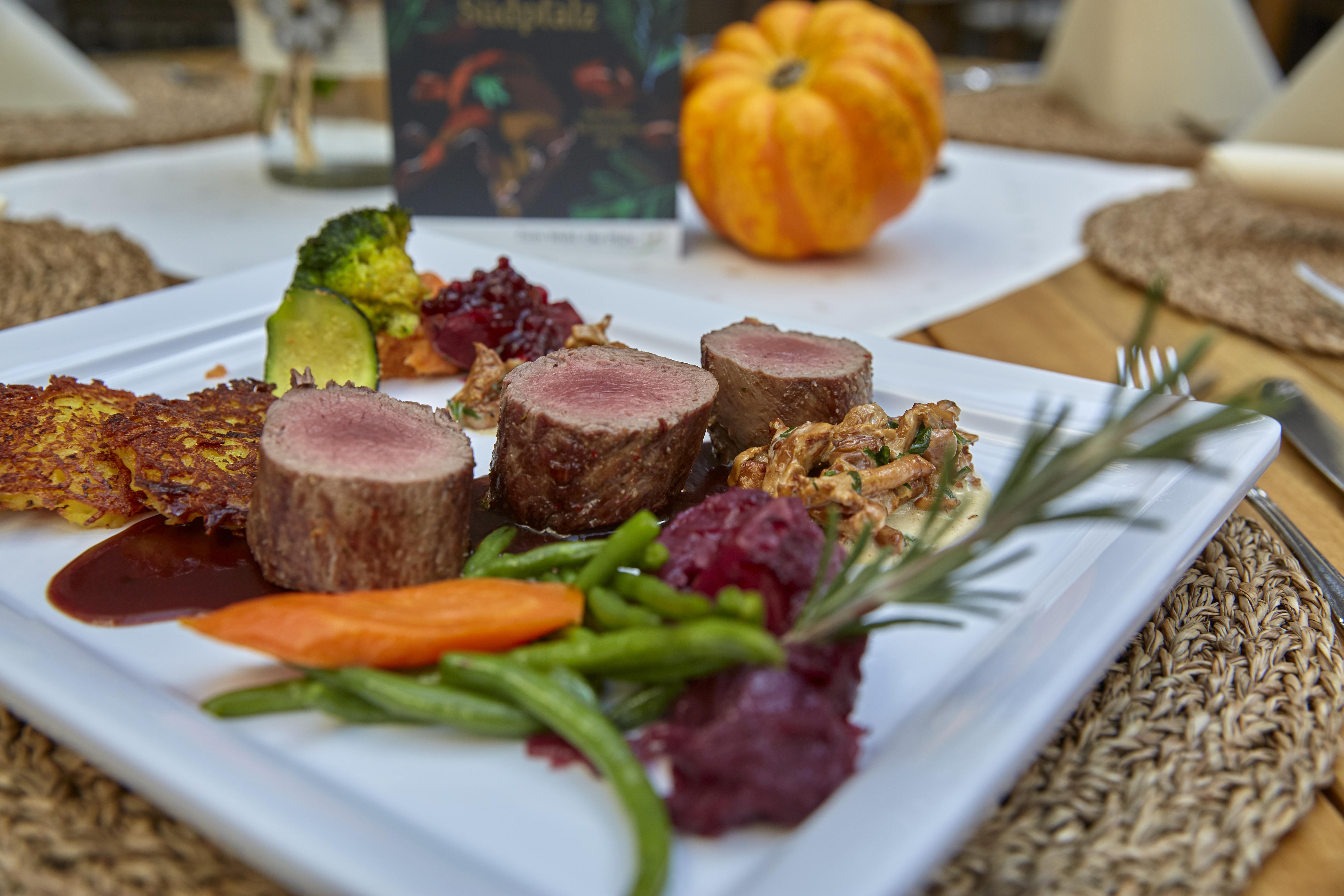 südliche weinstraße 2017 pfälzer hof pix by www.ch-ernst.de südliche weinstraße 2017 pfälzer hof pix by www.ch-ernst.de