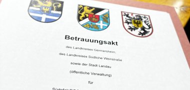 Der sogenannte Betrauungsakt ist unterzeichnet – jetzt sind die SüdpfalzDOCs im öffentlichen Auftrag tätig. 