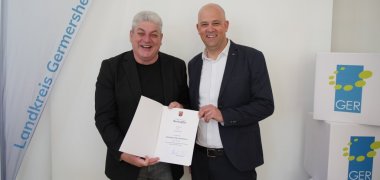 Mathias Deubig feiert 40-jähriges Dienstjubiläum bei der Kreisverwaltung Germersheim foto von Mathias Deubig feiert 40-jähriges Dienstjubiläum bei der Kreisverwaltung Germersheim
