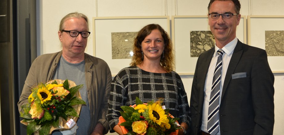 v.l. Michael Rausch, Claudia Urlass, Erster Kreisbeigeordneter Christoph Buttweiler.