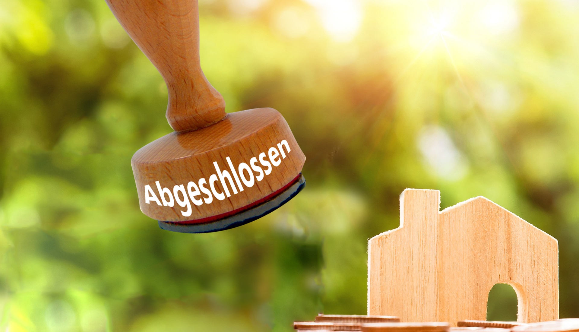 Foto eines Stempels für eine Akte des Bauamtes.