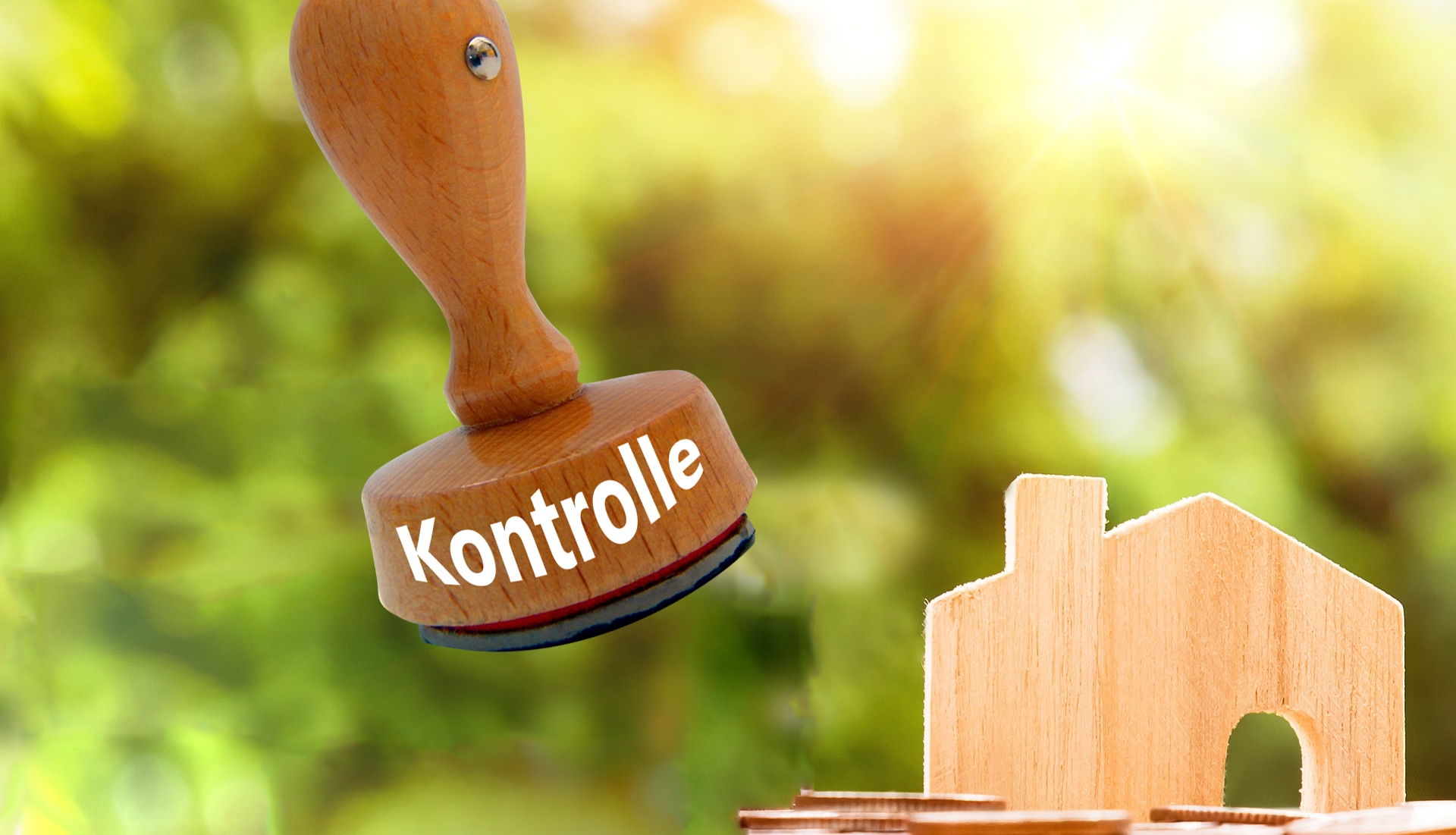 Foto eines Stempels für eine Akte des Bauamtes.