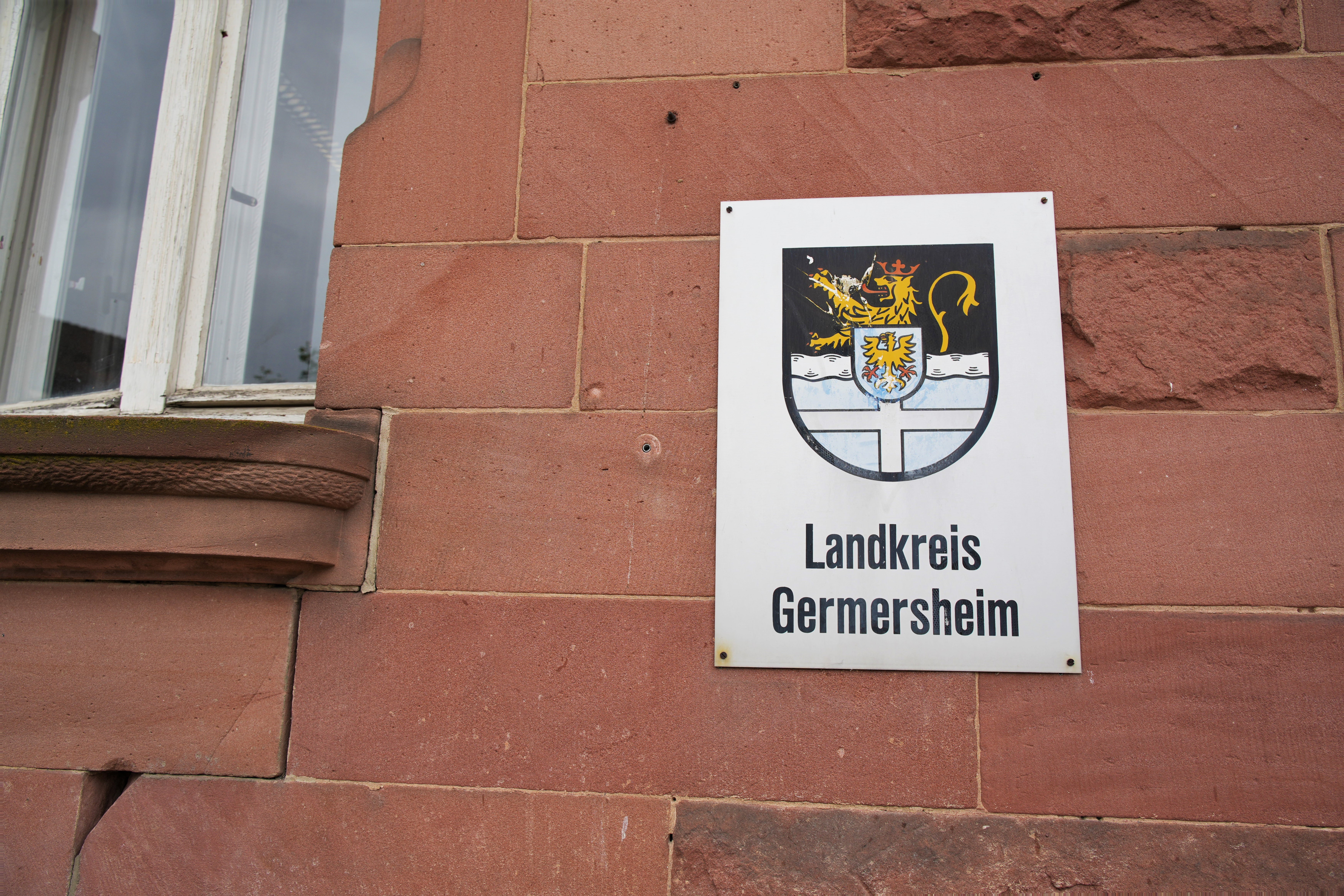 Foto von des Wappens der Kreisverwaltung Germersheim