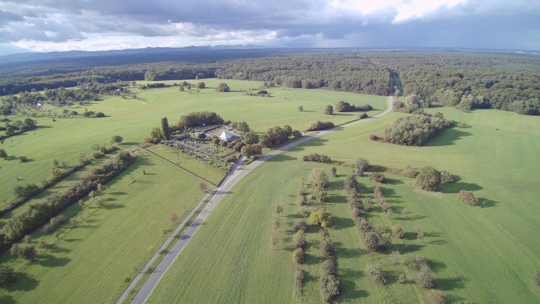 Horizont über dem Friedhof Büchelberg - Robin Sehringer