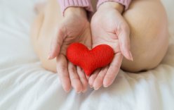 foto hand hält ein herz