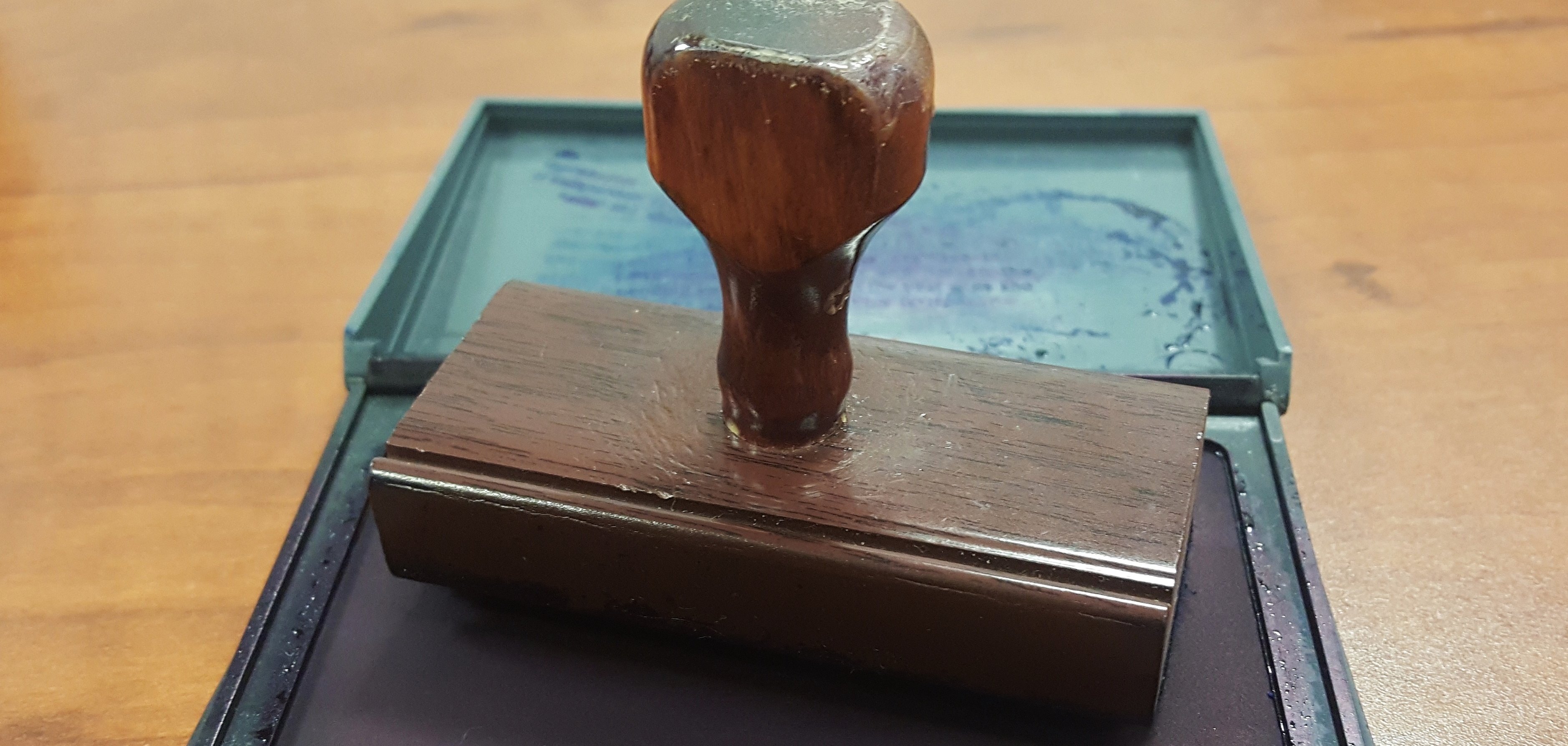 Stempel mit stempelkissen