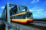 Ein Straba in gelb rot, typisch für die regionalen züge